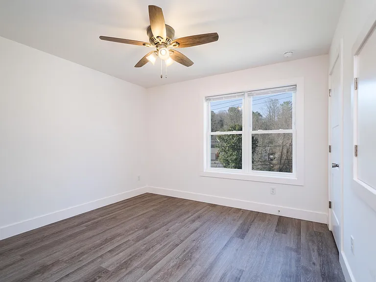 142 Rumbough Pl #1 — Photo 10