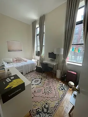 Rented by Weinstein Realty Group | media 26