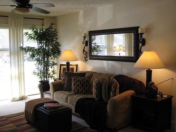 2nd image of 208 Ethel Ct