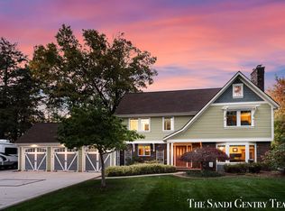 18886 Greenwood Ct, Spring Lake, MI 49456