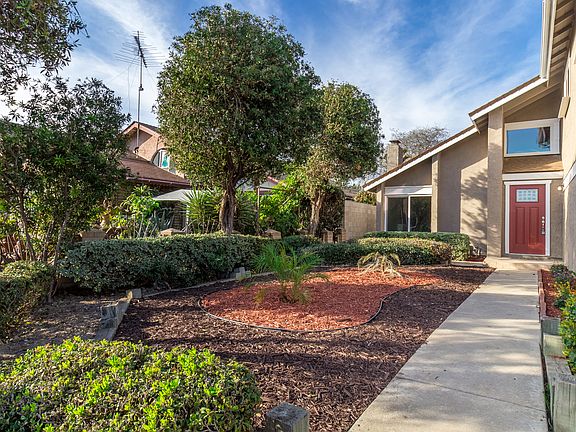 4th image of 2638 Biola Ave