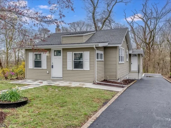 93 Minnisink Rd, Jefferson Twp., NJ 07849