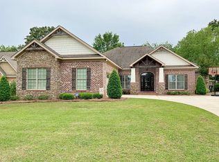 424 Caravella Dr, Dothan, AL 36305