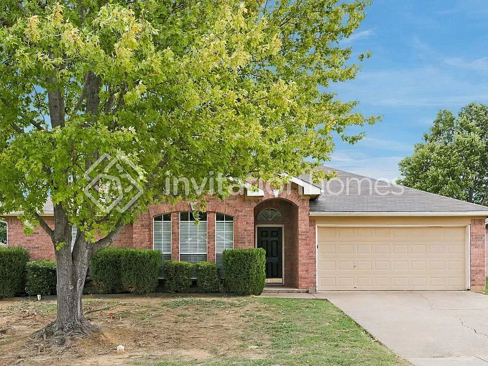 1704 Windcastle Dr