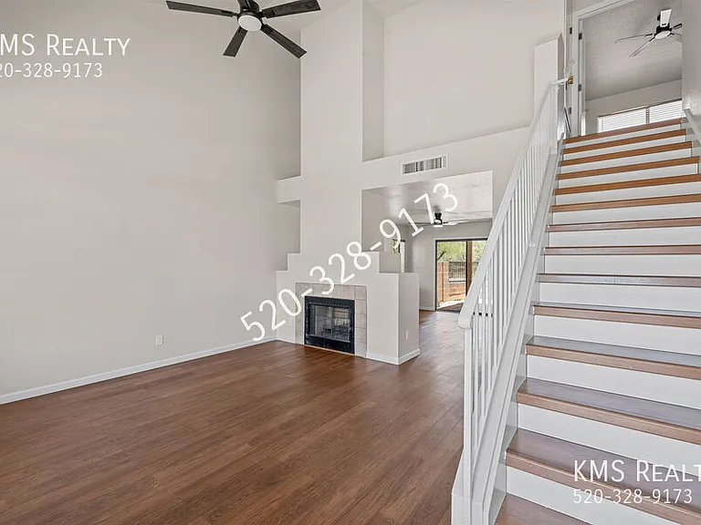 3060 W Country Hill Dr — Photo 2