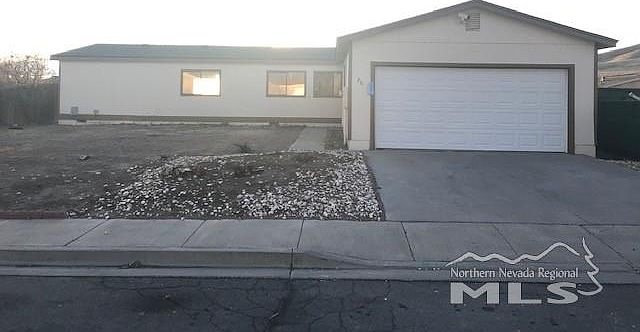 1st image of 921 Green Valley Dr