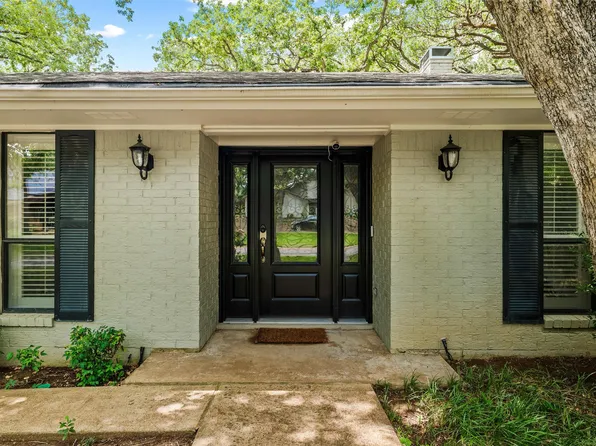 1804 Hillvalley Dr, Arlington, TX 76013