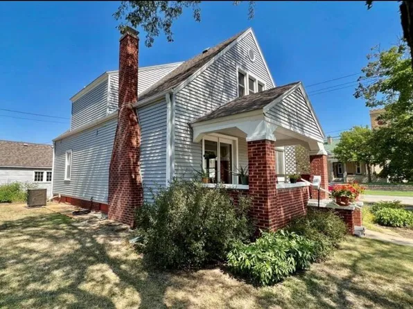 521 E Court St, Beloit, KS 67420