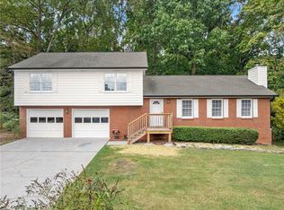 371 Sophomore Ln, Lawrenceville, GA 30044