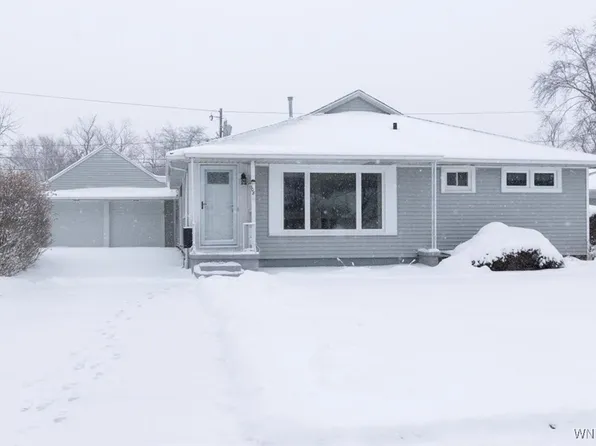 108 Brauncroft Ln, Amherst, NY 14226