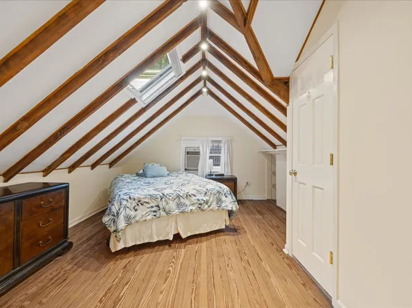 3607 Irwin Avenue image 14 of 25