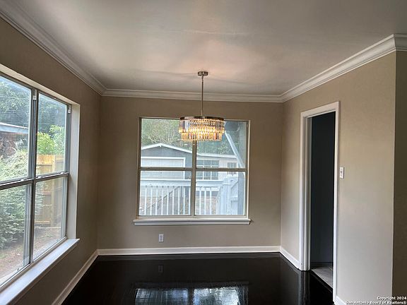 5th image of 151 ADRIAN DR