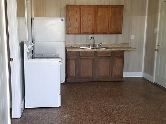 2nd image of 2224 Saint Ferdinand St #B
