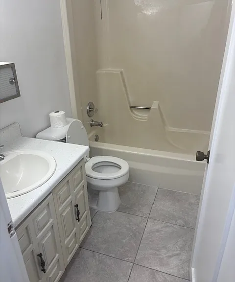 6120 Tippecanoe Rd #4 — Photo 3