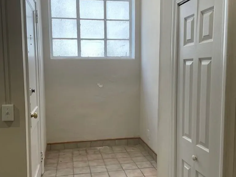 996 Chestnut St #1 — Photo 8