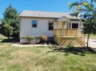 17975 Spencer Rd, Pleasant Valley, IA 52767