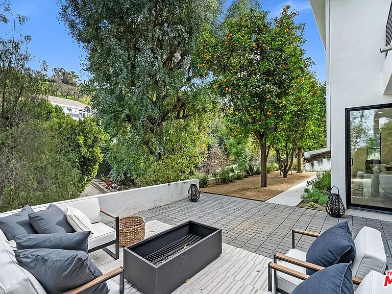 4545 Balboa Ave — Photo 49