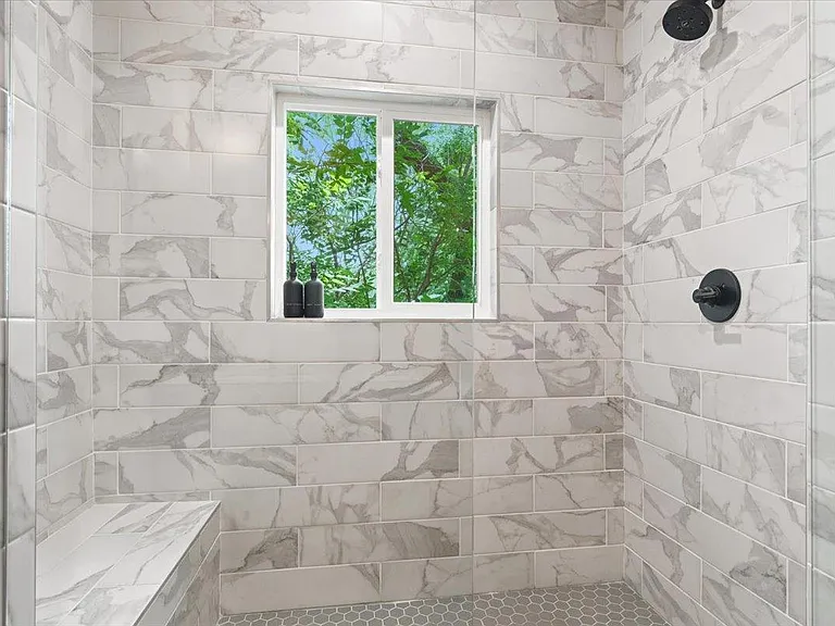 1404 E M Franklin Ave #1 — Photo 19