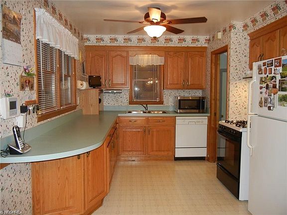 2nd image of 9900 Gabriella Dr