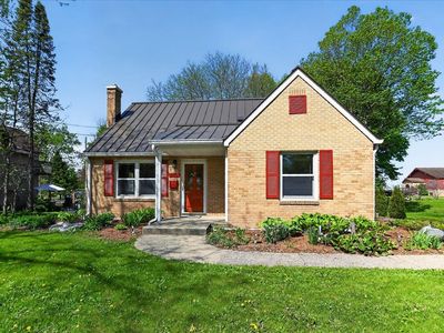 613 N Main St, Oregon, WI, 53575