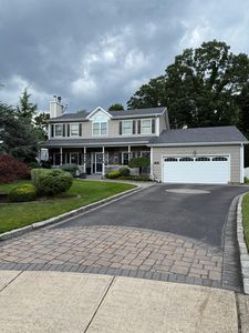 30 Rose Court, Lindenhurst, NY, 11757