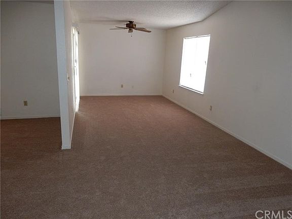 5th image of 3195 Larch Dr