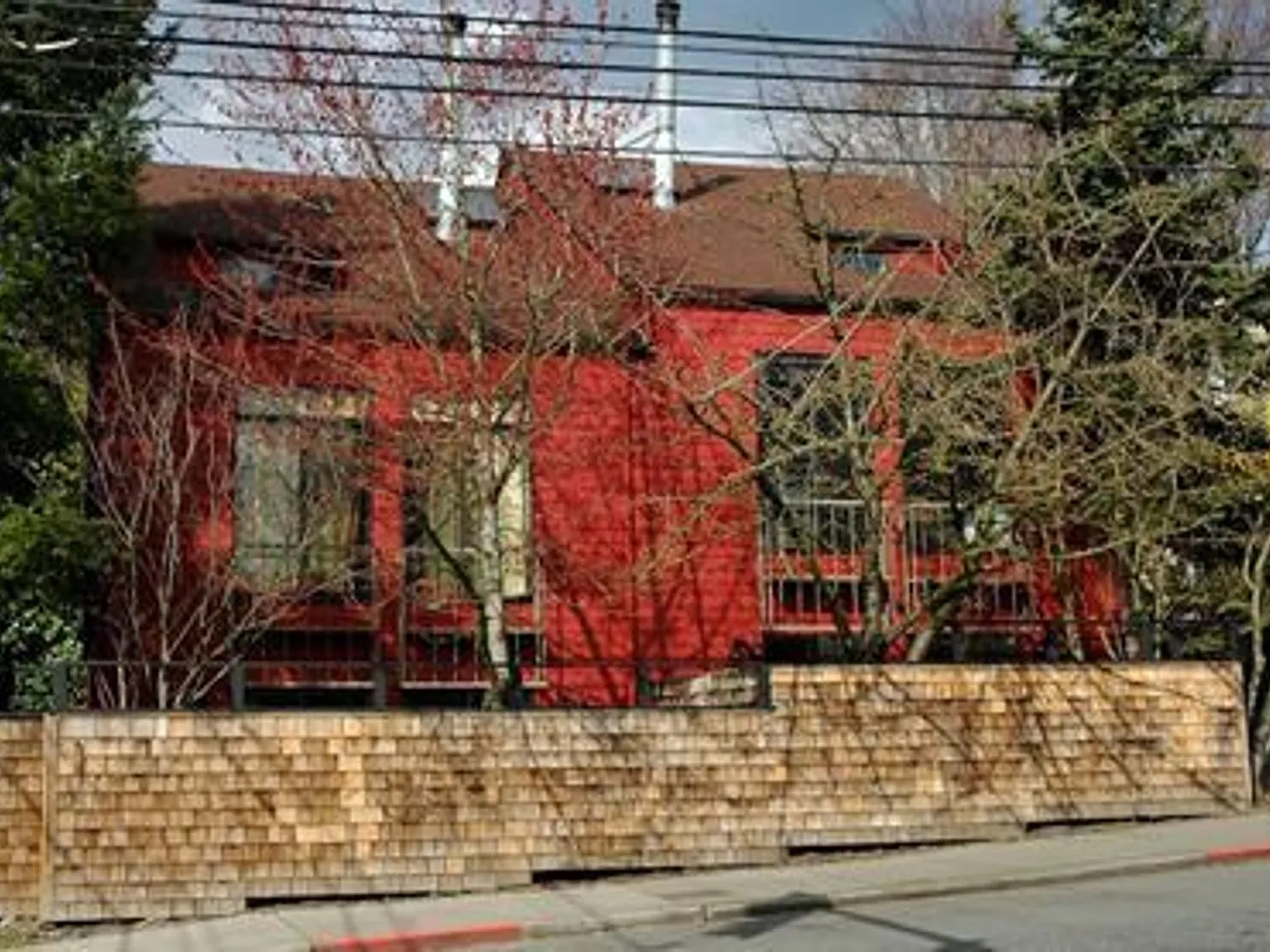 Husky Townhomes — Photo 3