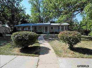 3304 S 107th Ave, Omaha, NE 68124