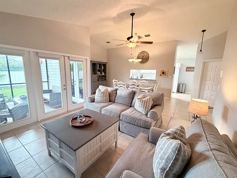 2555 Bedford Mews Dr — Photo 6