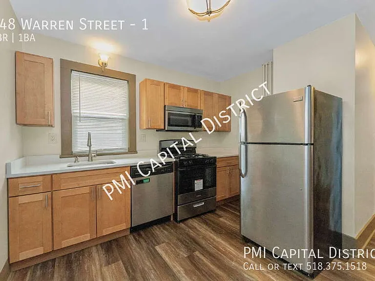 548 Warren St #1 — Photo 2