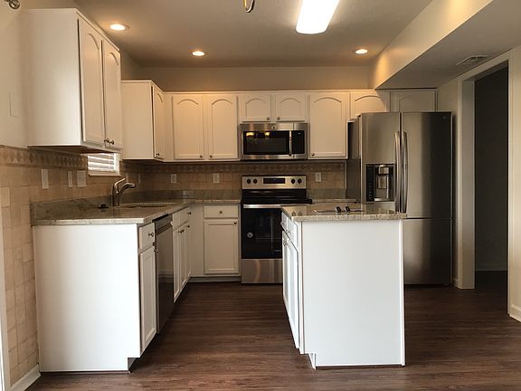 3rd image of 245 Bridle Creek Dr