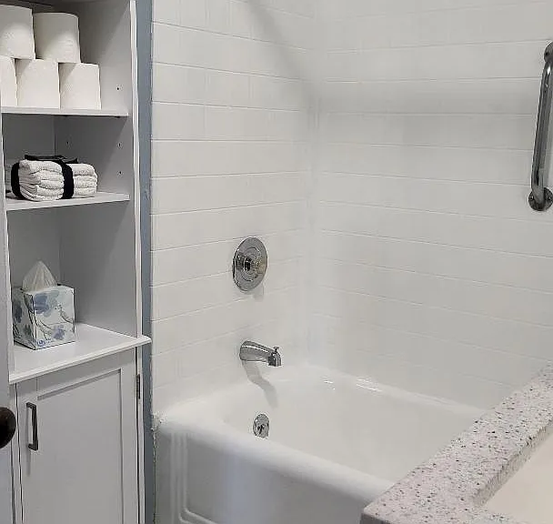 29 Laverack Ave #3 — Photo 4