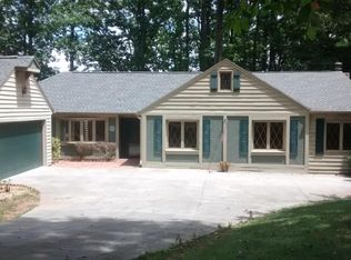 218 Cathedral Oaks Ln, Wirtz, VA 24184