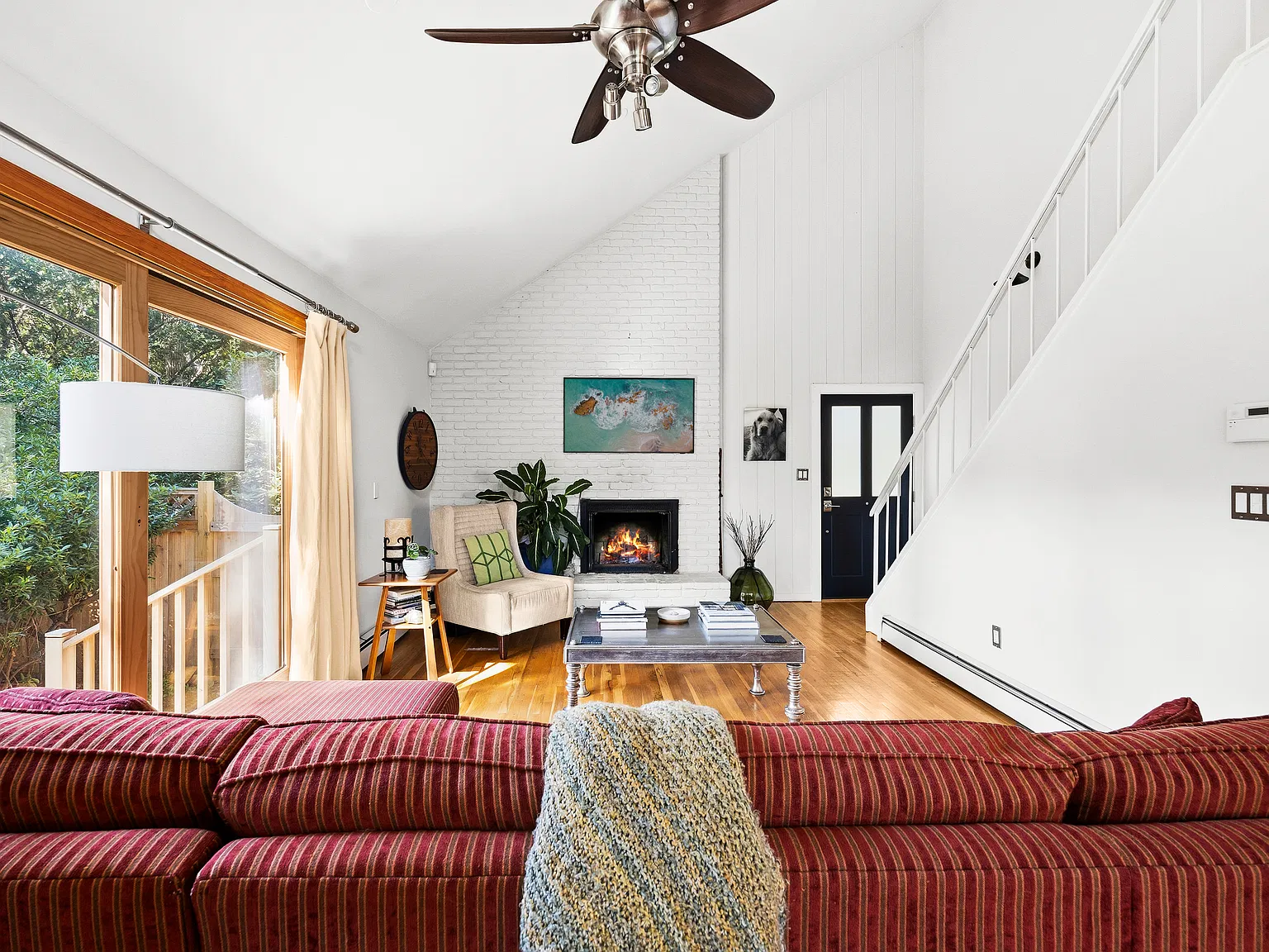 Charming 3-Bedroom East Hampton Escape — Photo 4