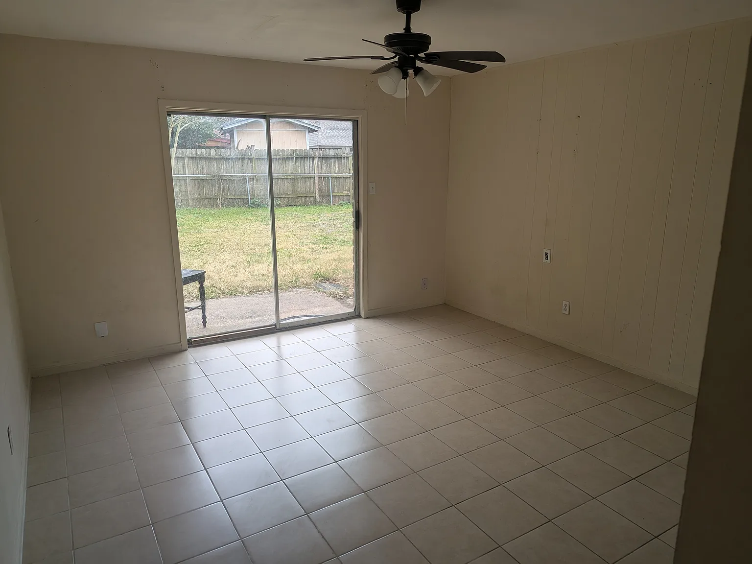 3 bed, 1.5 bath, 1017 sqft, $1,400 — Photo 3
