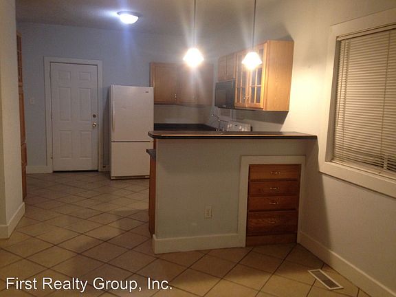 3rd image of 1655 Suman Ave