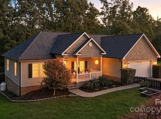 2532 Whistler Ct, Newton, NC 28658