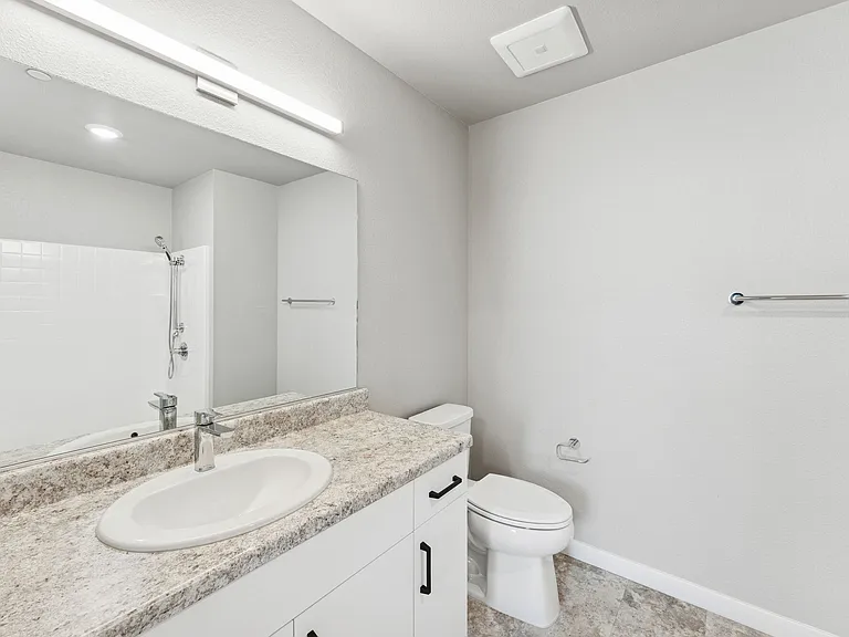 Centennial Gardens Apartments — Photo 45