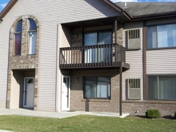 4th image of 1343 Meadowcreek Dr