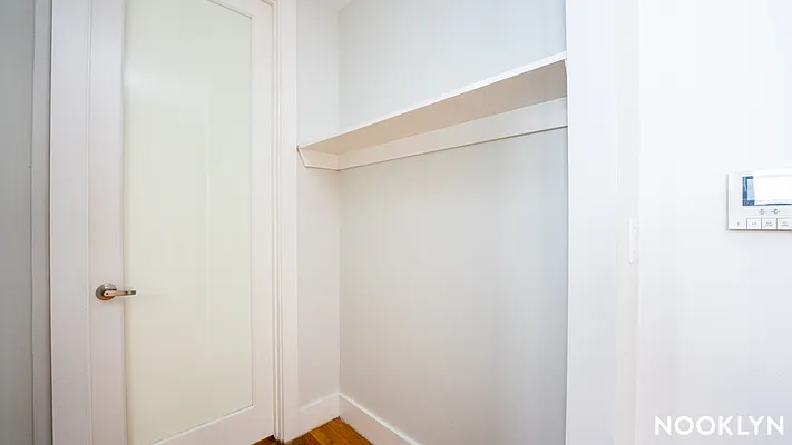 Rented by Nooklyn NYC LLC | media 18