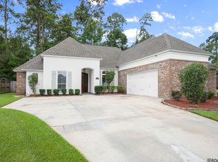 13308 Williamsburg Dr, Walker, LA 70785