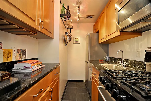 Sold by Corcoran | media 19