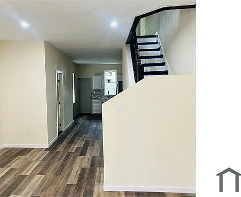 3 bed, 1300 sqft, $2,350 — Photo 3