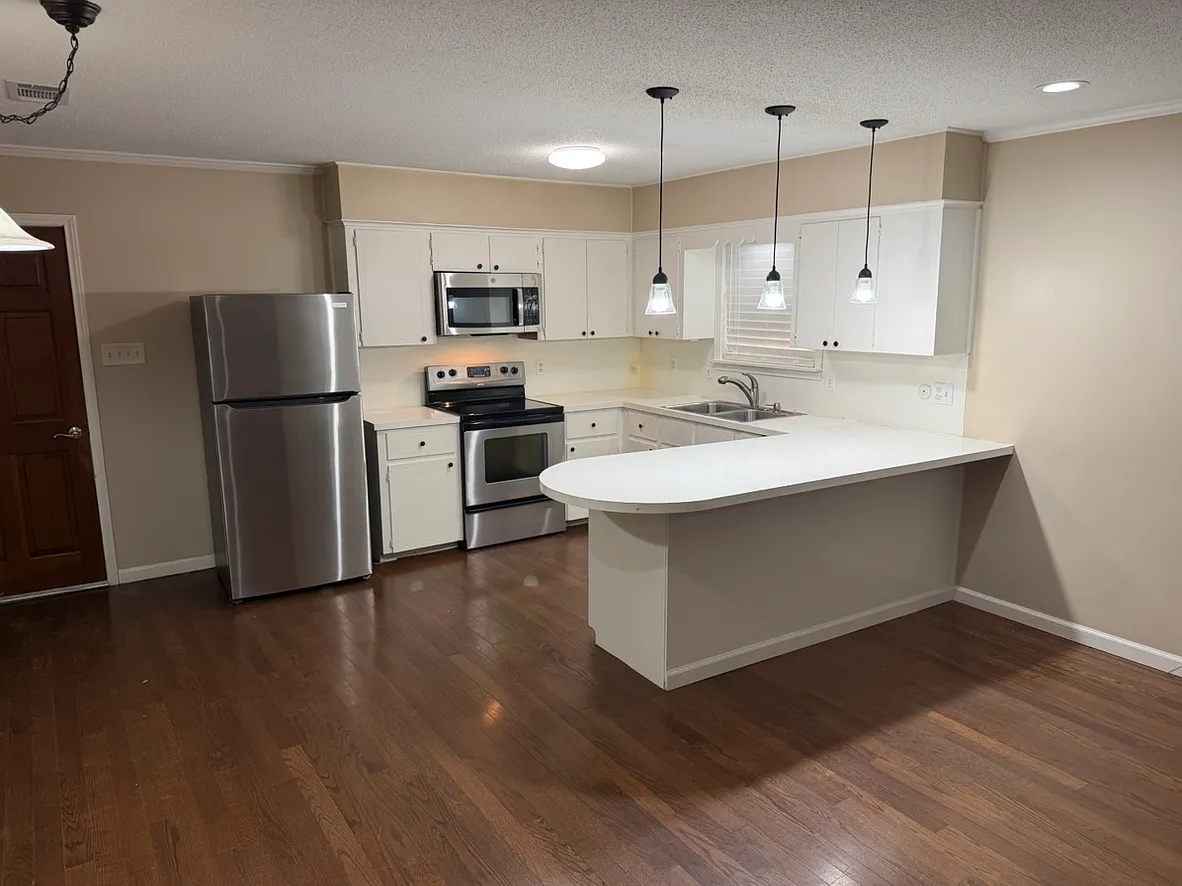 Charter Oak Dr, Little Rock — Photo 4