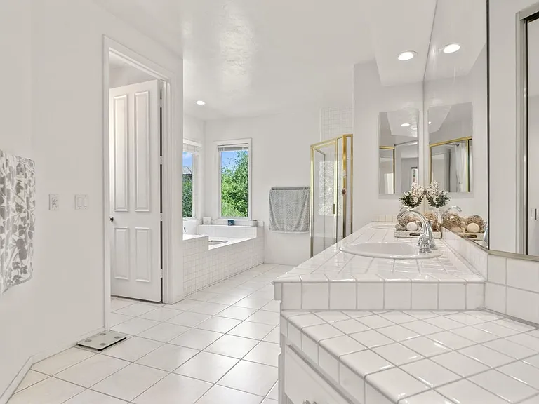 15983 S Woodson Dr — Photo 34