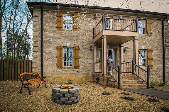 4th image of 4304 Summerfield Dr