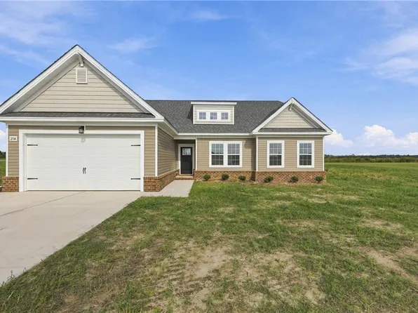 208 Halifax Ct, Shawboro, NC 27973