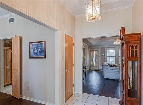 5th image of 3306 Summerfield Dr