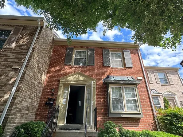 7602 Westlake Ter #19, Bethesda, MD 20817