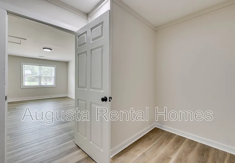3413 Charing Cross Ct — Photo 34